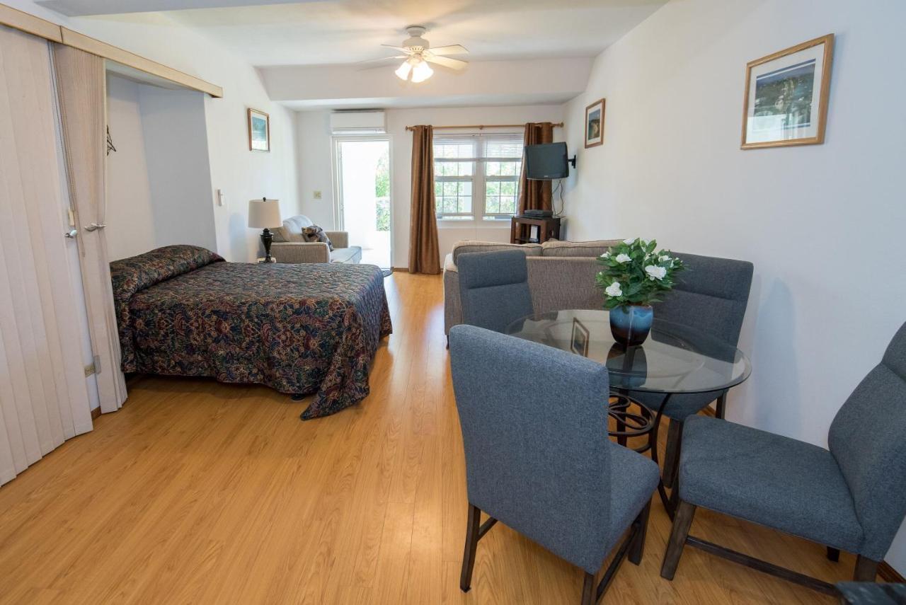 Windsong Guest Apartments Pembroke Exterior foto