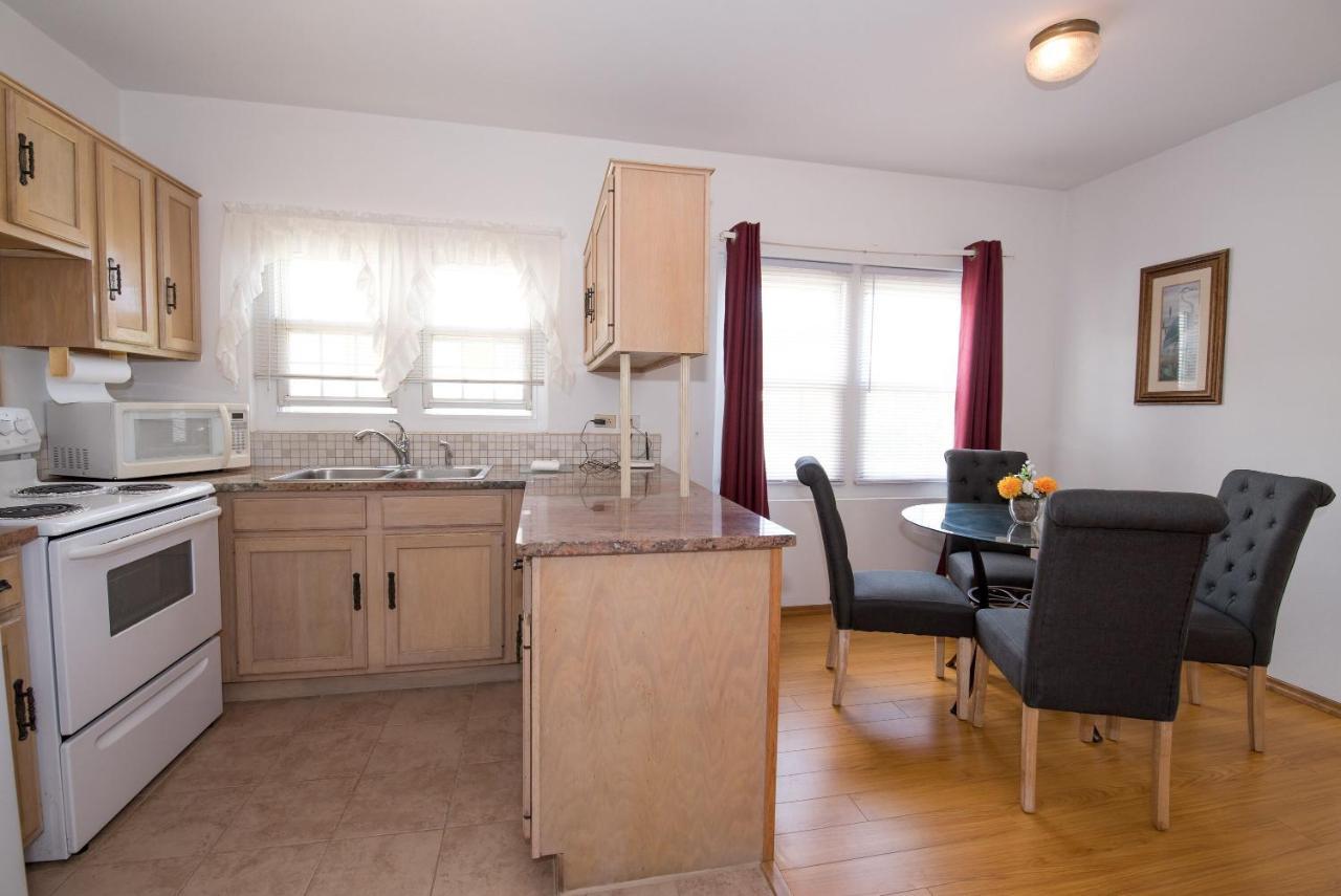 Windsong Guest Apartments Pembroke Exterior foto