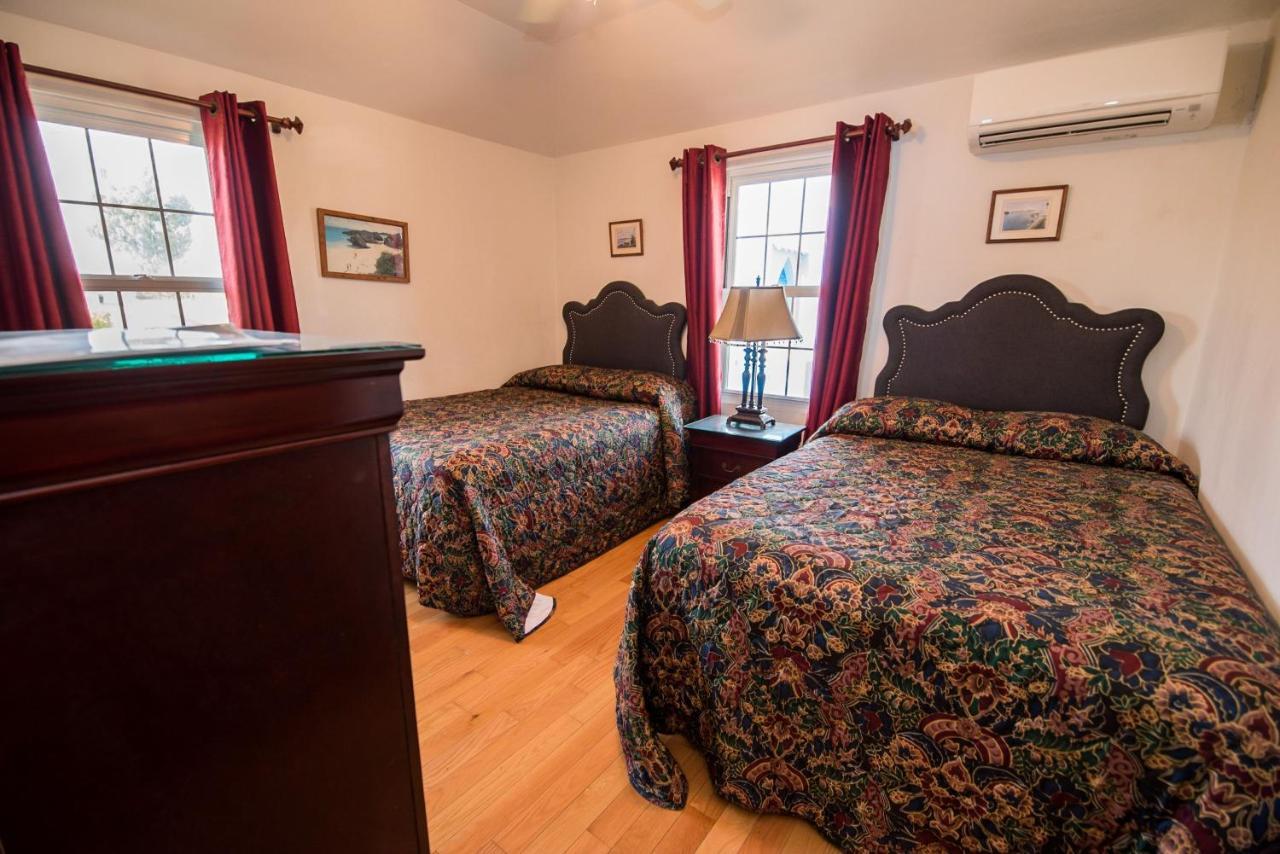 Windsong Guest Apartments Pembroke Exterior foto